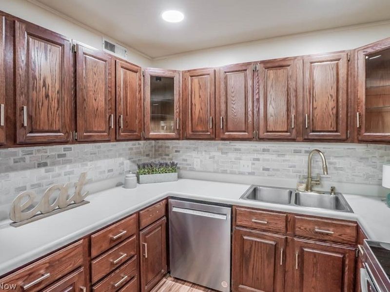 4579 Morgate Circle NW, Canton, OH 44708 Photo 16