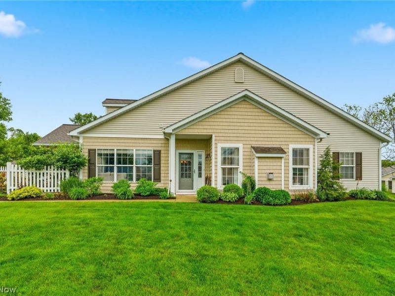 4430 Forest Glen Avenue NW, Massillon, OH 44647 Photo 2