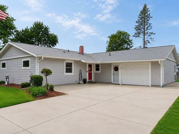 1022 Georgetown Road , Michigan City, IN 46360