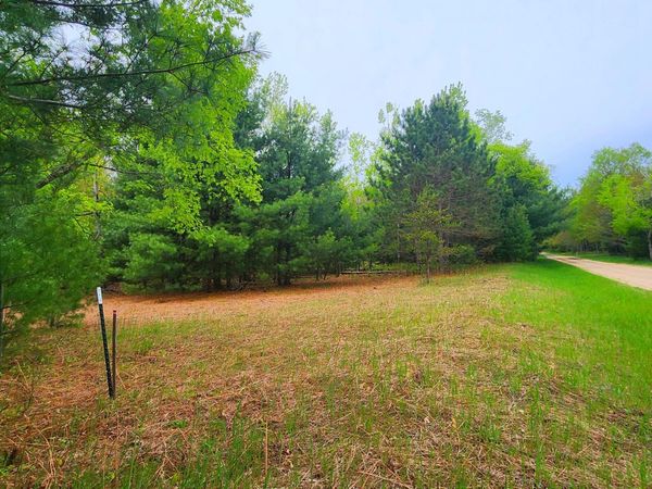2187 W Koenig Road, Manistee, MI 49660