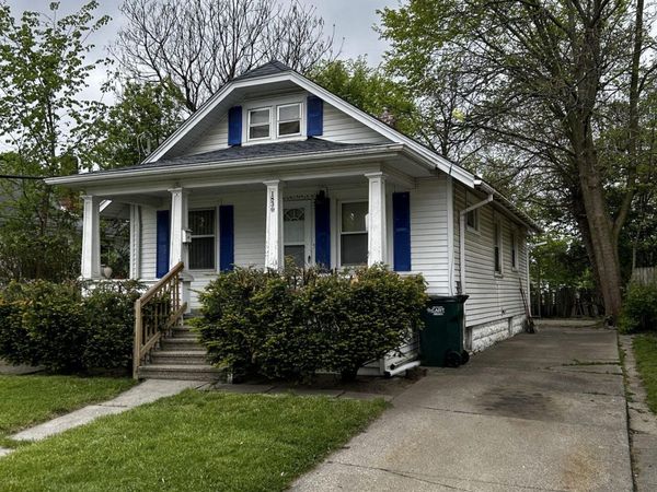 1830 Fletcher Street, Lansing, MI 48910