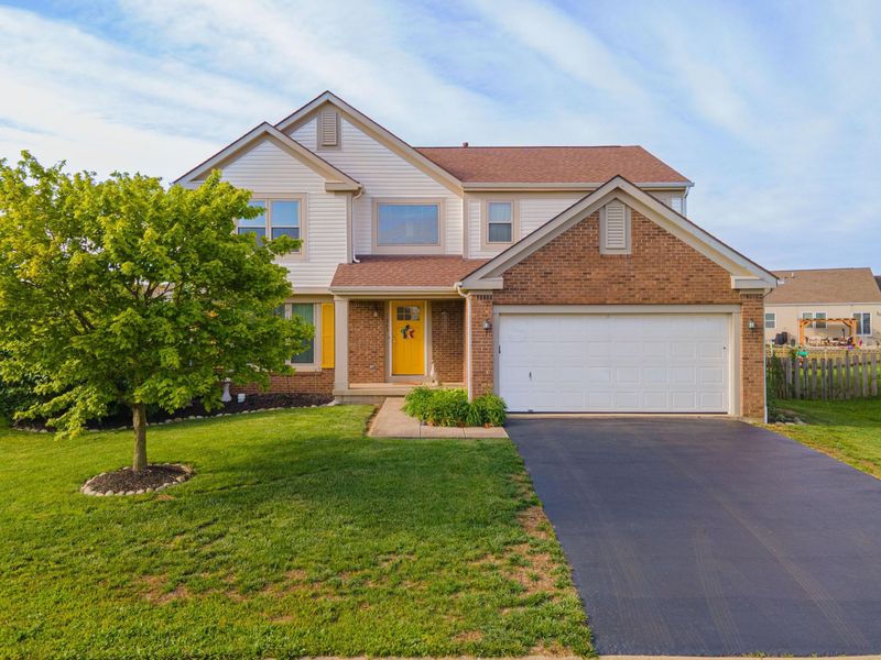 1063 Margate Circle E, London, OH 43140 Photo 1
