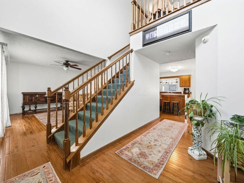 1063 Margate Circle E, London, OH 43140 Photo 10