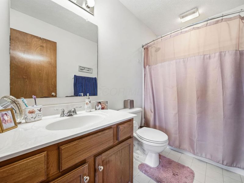 1063 Margate Circle E, London, OH 43140 Photo 28