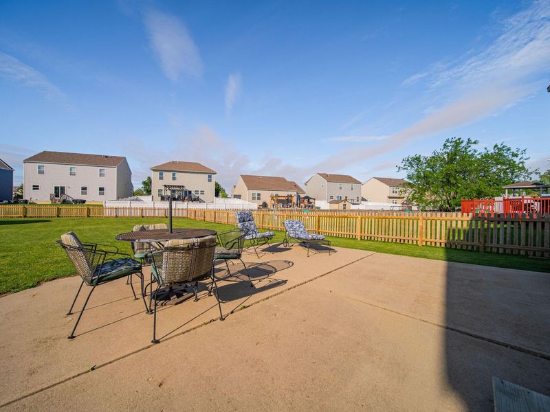 1063 Margate Circle E, London, OH 43140 Photo 40