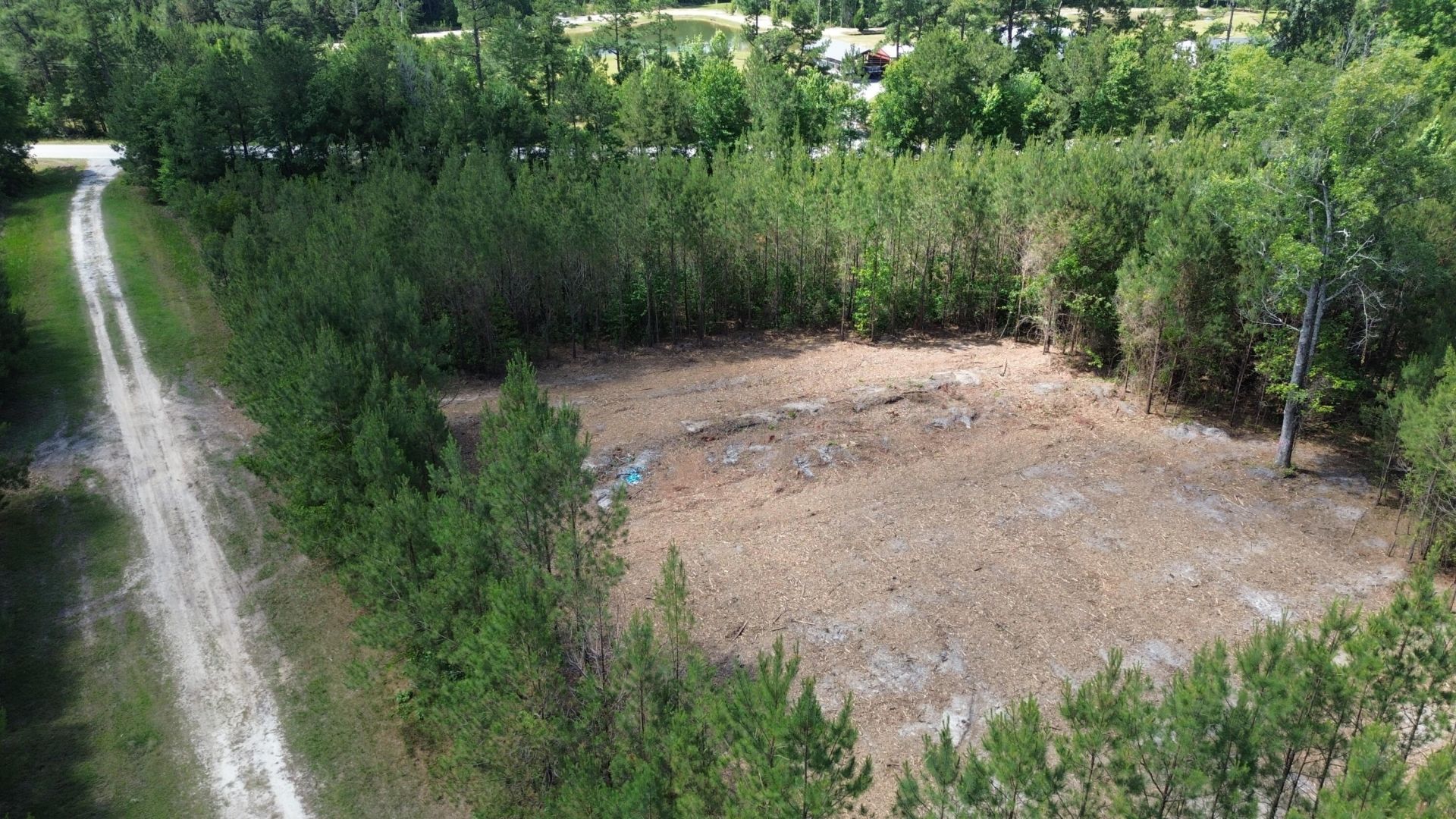 4 Highway 311 Photo 11