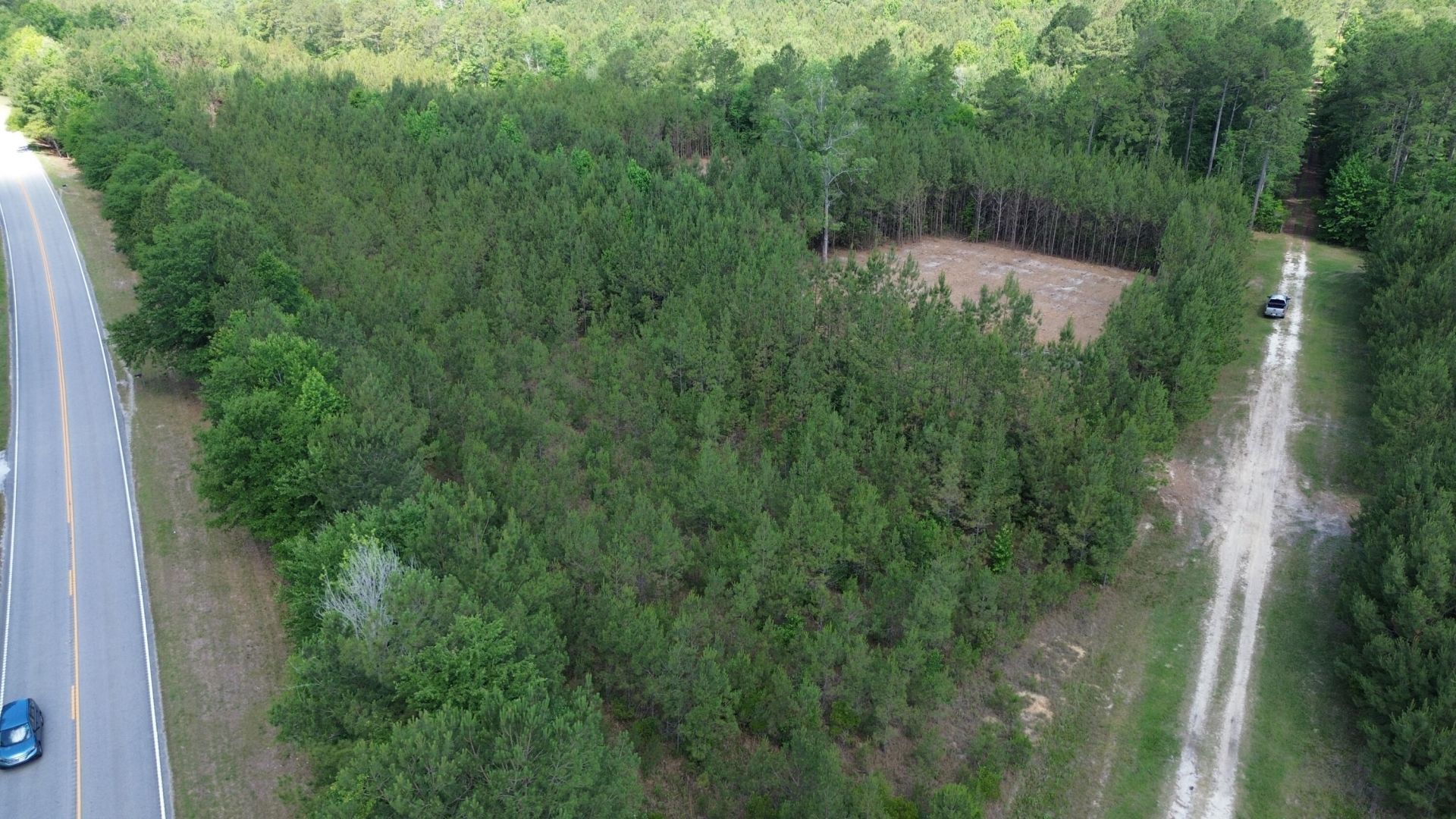 4 Highway 311 Photo 6