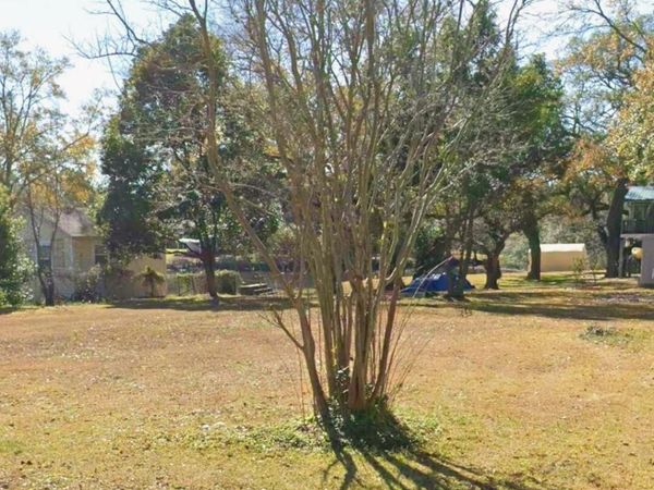 606 Bienville Avenue, Pascagoula, MS 39567