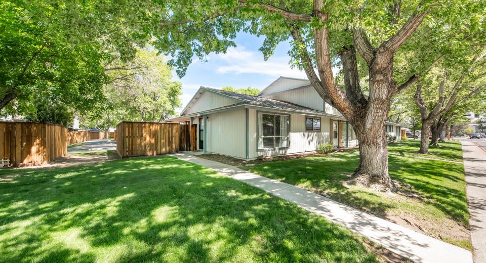 849 Woodberry Drive, Unit 4, Sparks, NV 89434 Photo