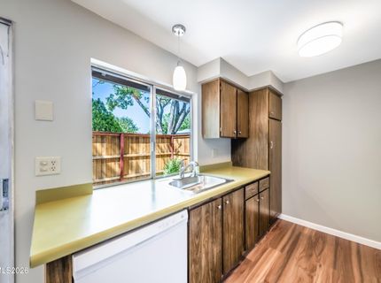 849 Woodberry Drive, Unit 4, Sparks, NV 89434 Photo