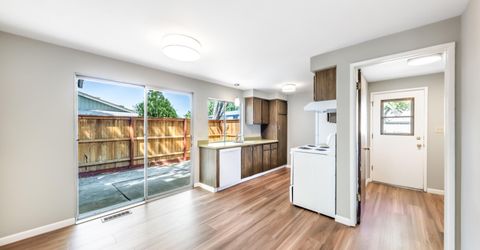849 Woodberry Drive, Unit 4, Sparks, NV 89434 Photo