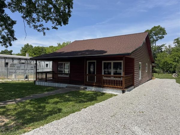 512 Hopkinsville Street , Russellville, KY 42276