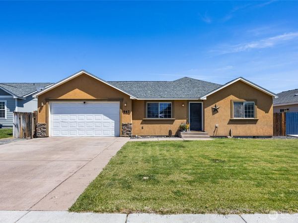 547 S Bayside Street , Moses Lake, WA 98837
