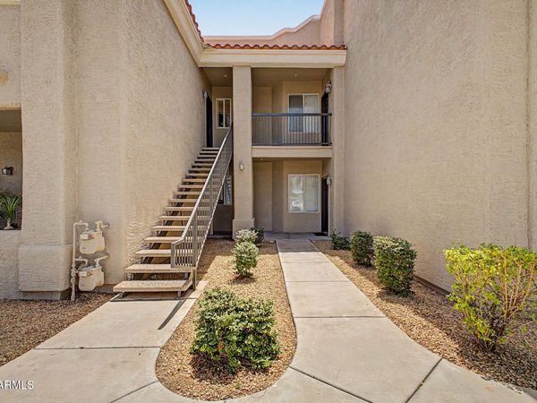 2929 W Yorkshire Drive, Unit 2124, Phoenix, AZ 85027