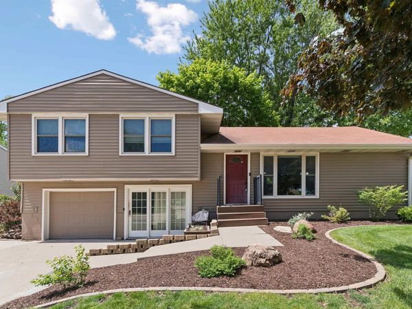 317 Charles Street, Conrad, IA 50621