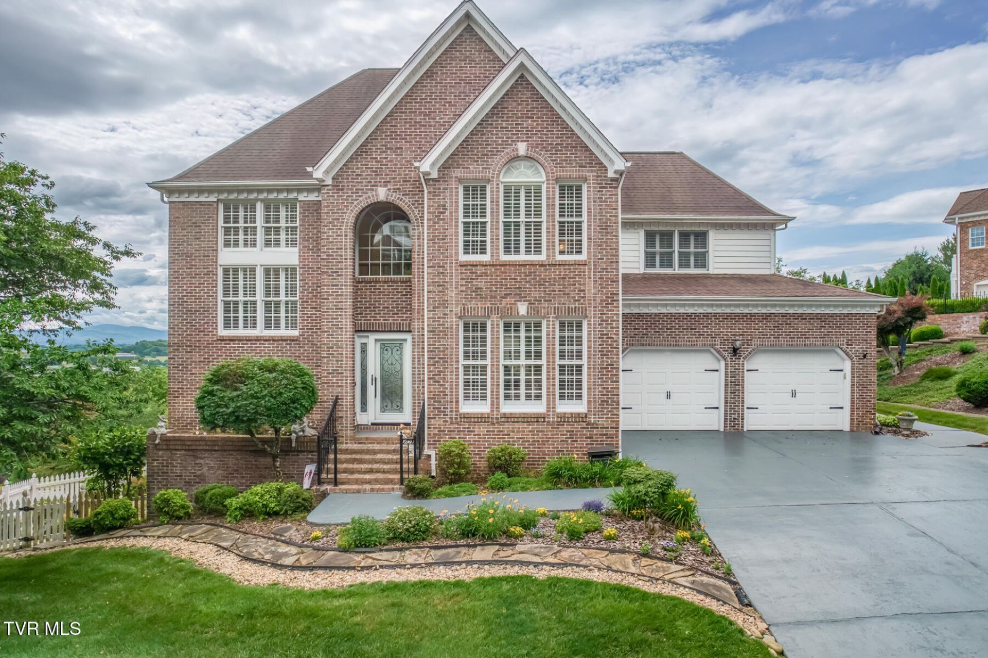 3401 Stoneridge Drive, Johnson City, TN 37604 Main Photo