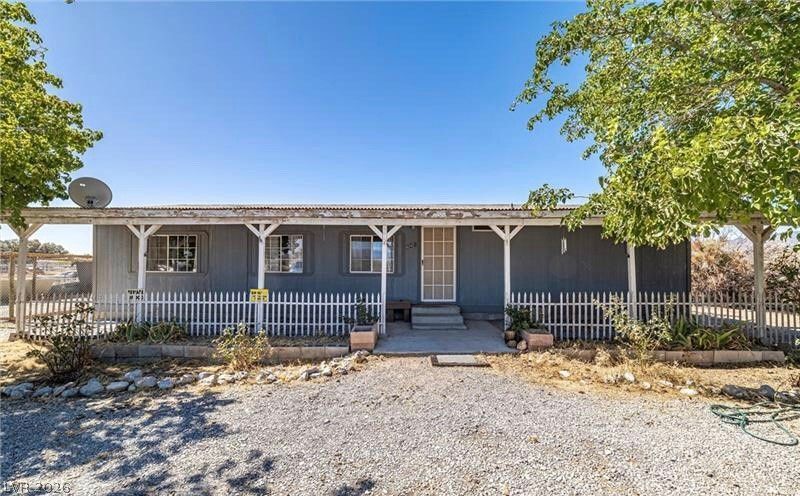 641 W Elderberry Street, Pahrump, NV 89048 Main Photo