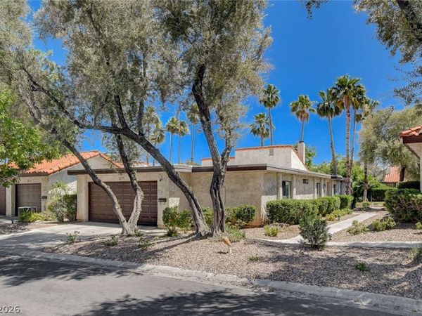 2457 El Paseo Circle , Las Vegas, NV 89121