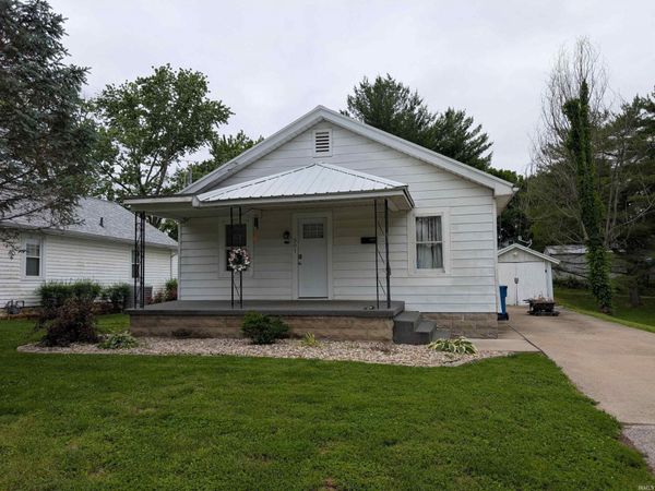 301 18th Street, Lawrenceville, IN 62439