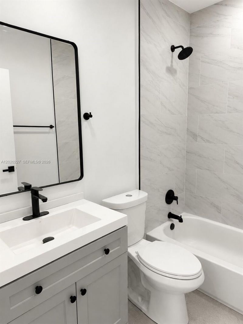 1733 NW 16th St, Unit 3, Miami, FL 33125 Photo