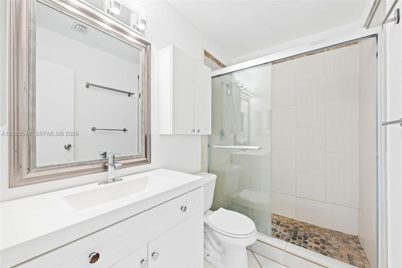 918 SW 9th Street Cir , Unit 204, Boca Raton, FL 33486 Photo
