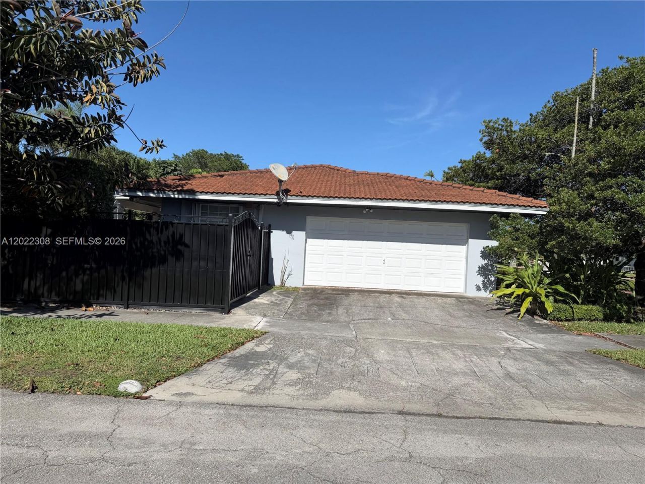 9999 SW 21st St, Miami, FL 33165 Photo