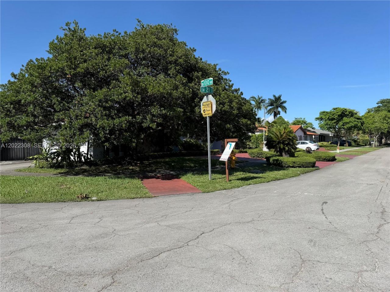 9999 SW 21st St, Miami, FL 33165 Photo