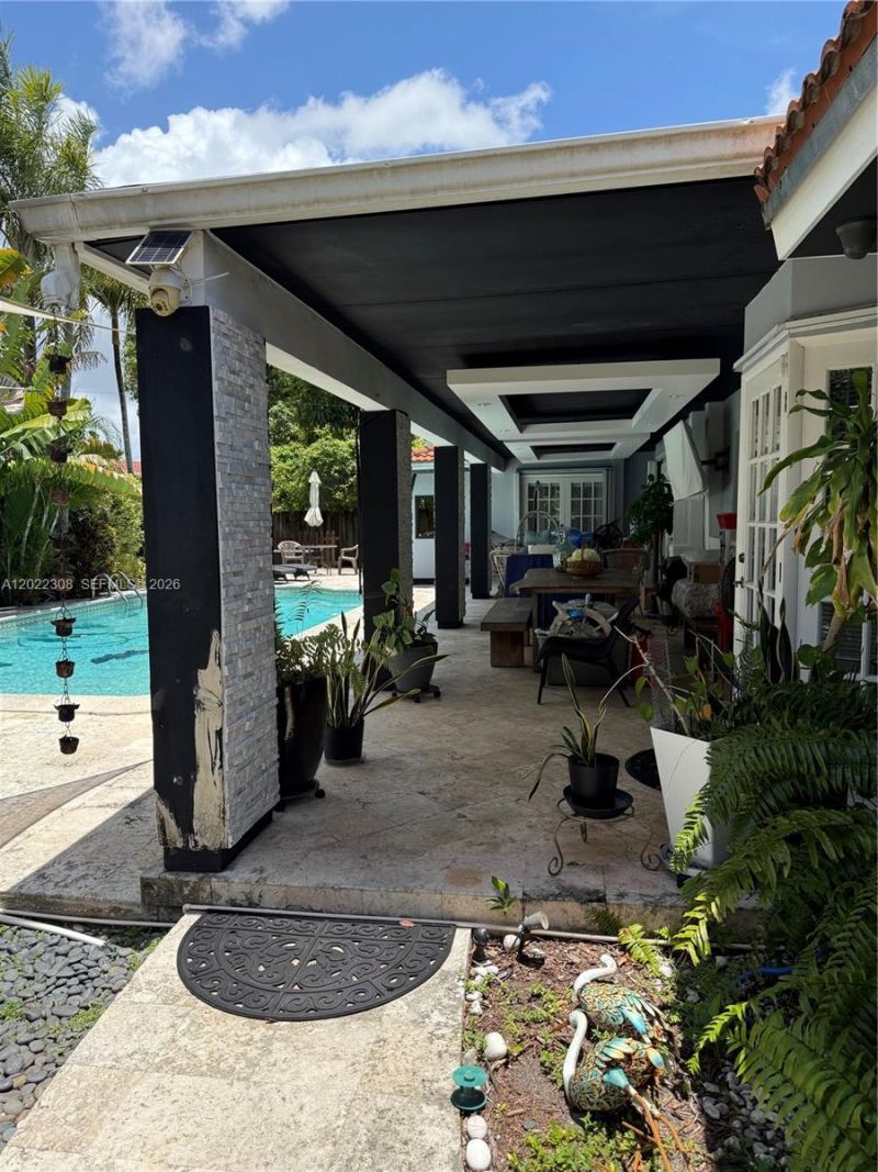 9999 SW 21st St, Miami, FL 33165 Photo
