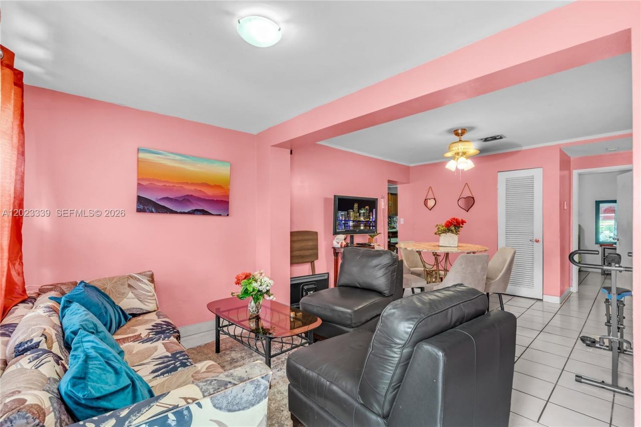 94 NW 69th St , Miami, FL 33150 Photo