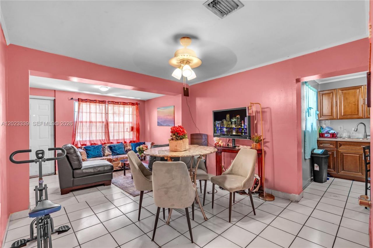 94 NW 69th St , Miami, FL 33150 Photo