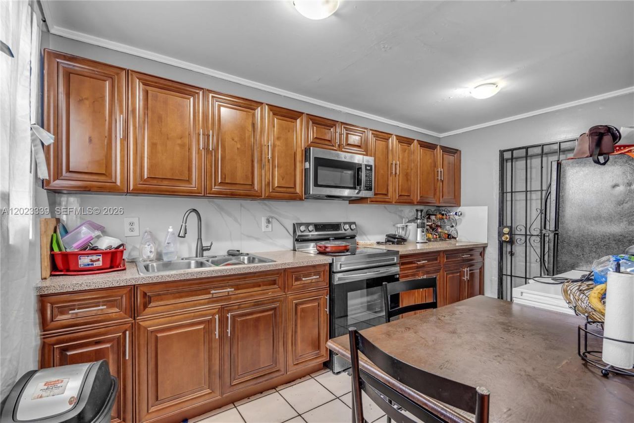 94 NW 69th St , Miami, FL 33150 Photo