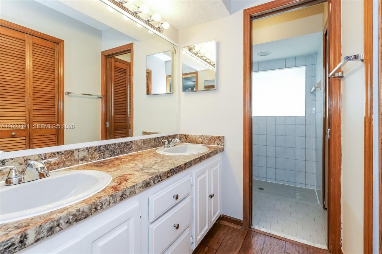 878 Daffodil Dr , Wellington, FL 33414 Photo