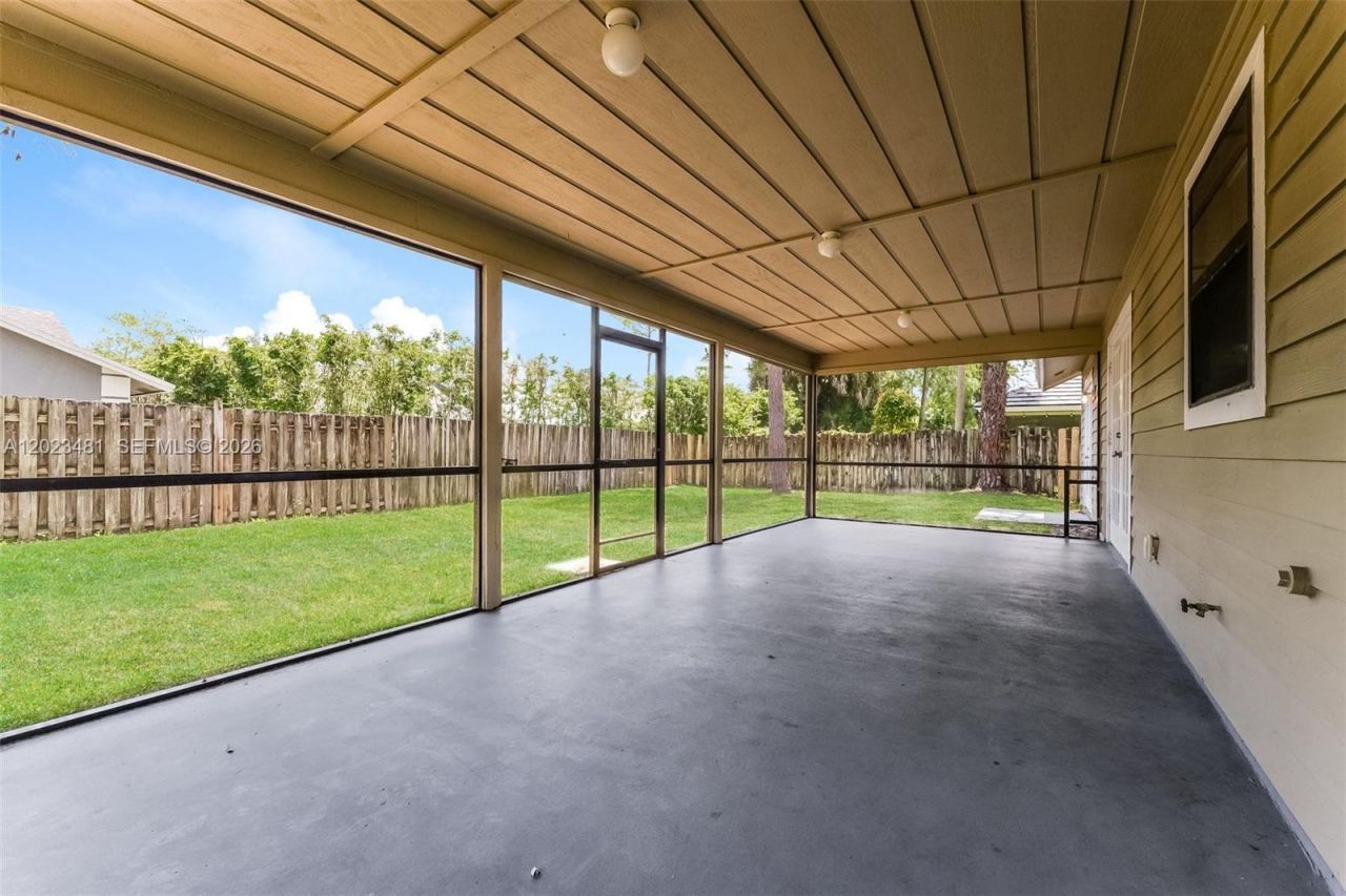 878 Daffodil Dr , Wellington, FL 33414 Photo