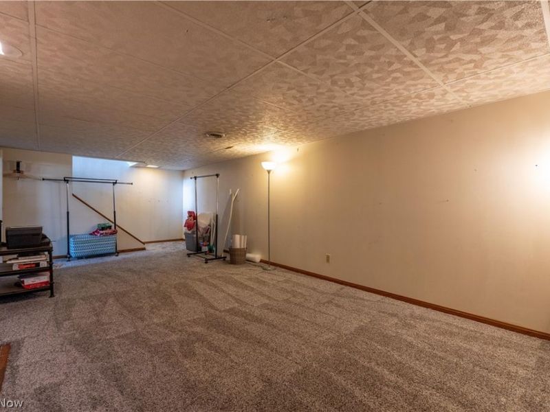 8263 Winterwood Avenue NW, North Canton, OH 44720 Photo 29
