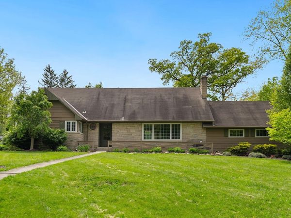 1502 Hawthorn Road, Fort Wayne, IN 46802