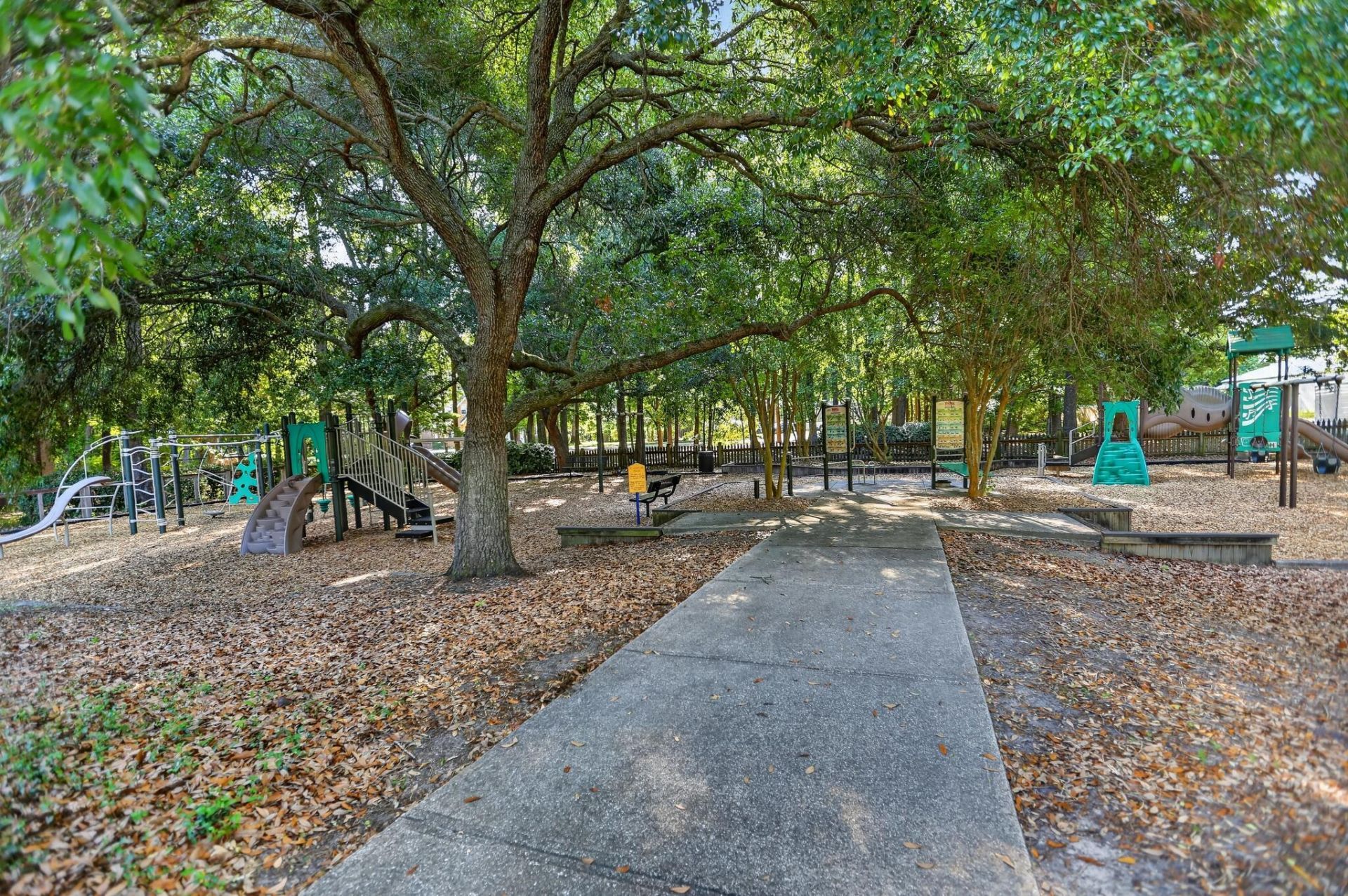 8631 Woodland Walk Photo 54