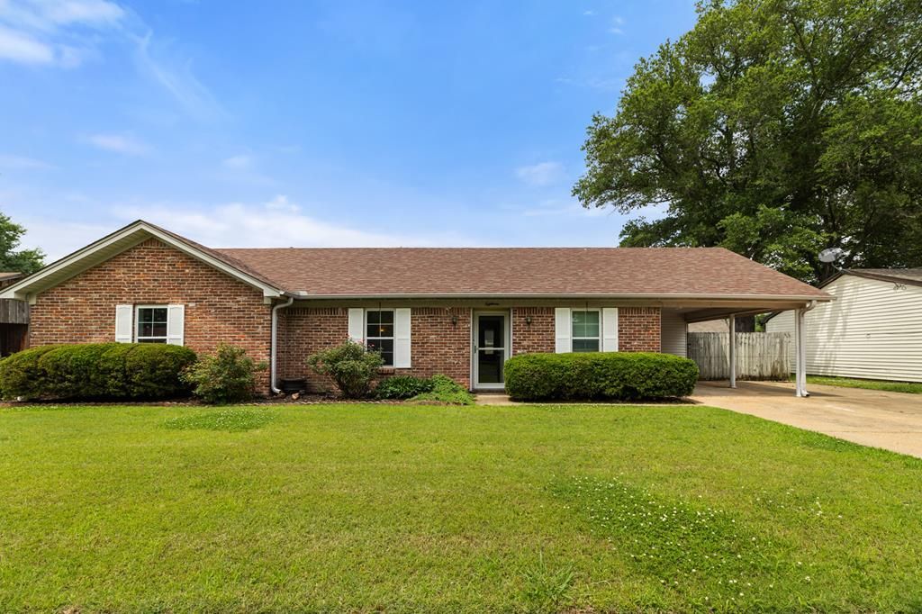 18 Lynn Cove, Marion, AR 72364 Main Photo