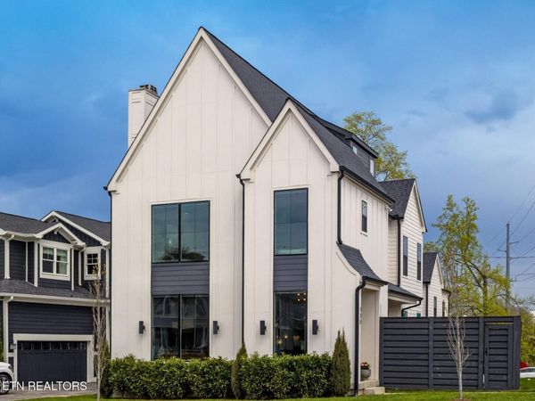 725 Park Circle, Nashville, TN 37205