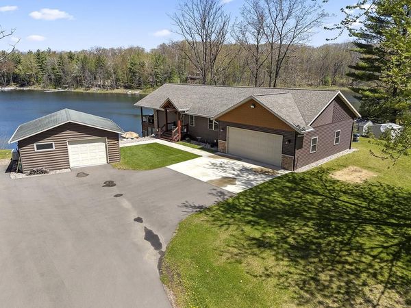 N8772 BEAULEAU LAKE LANE, Gresham, WI 54128