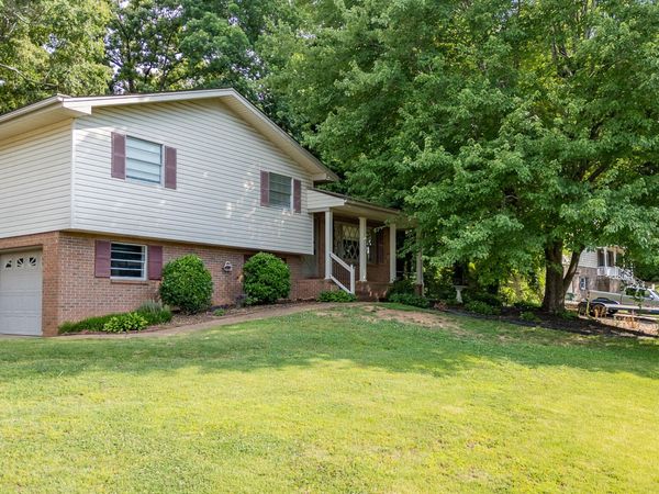 901 Spurling Drive, Hixson, TN 37343