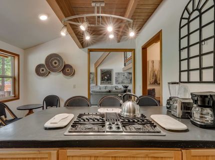 11310 Thelin Drive, Truckee, CA 96161 Photo