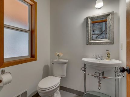 11310 Thelin Drive, Truckee, CA 96161 Photo