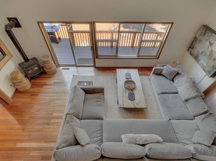 11310 Thelin Drive, Truckee, CA 96161 Photo