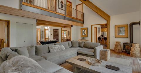 11310 Thelin Drive, Truckee, CA 96161 Photo