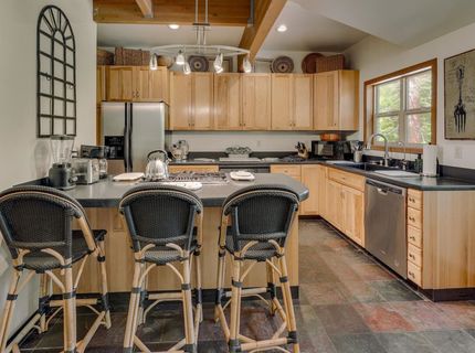 11310 Thelin Drive, Truckee, CA 96161 Photo
