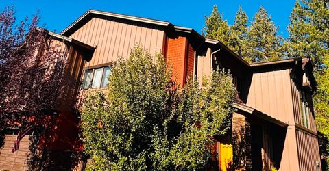 11736 Hope Court, Unit #A, Truckee, CA 96161 Photo