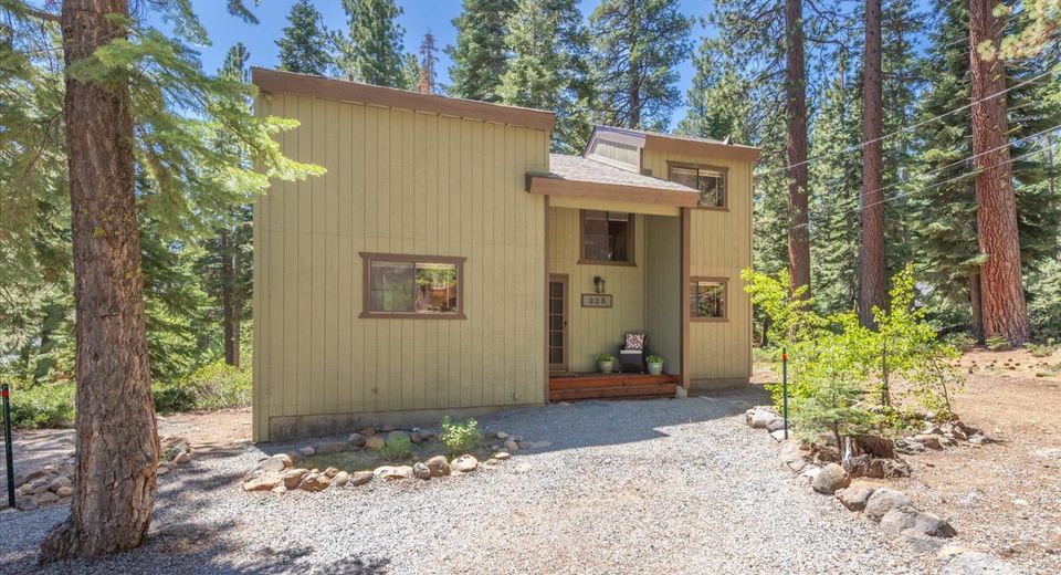325 North Ridge Drive, Carnelian Bay, CA 96145 Photo