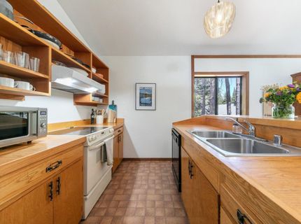 340 Olympic Valley Road, Olympic Valley, CA 96146 Photo