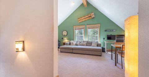 50638 Hemlock Court, Soda Springs, CA 95728 Photo