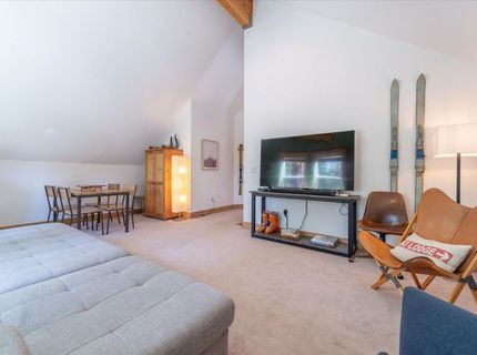 50638 Hemlock Court, Soda Springs, CA 95728 Photo